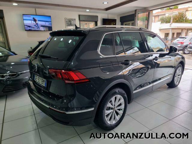 VOLKSWAGEN Tiguan NEW 2.0 TDI 150CV SCR DSG Life - Fari a Led