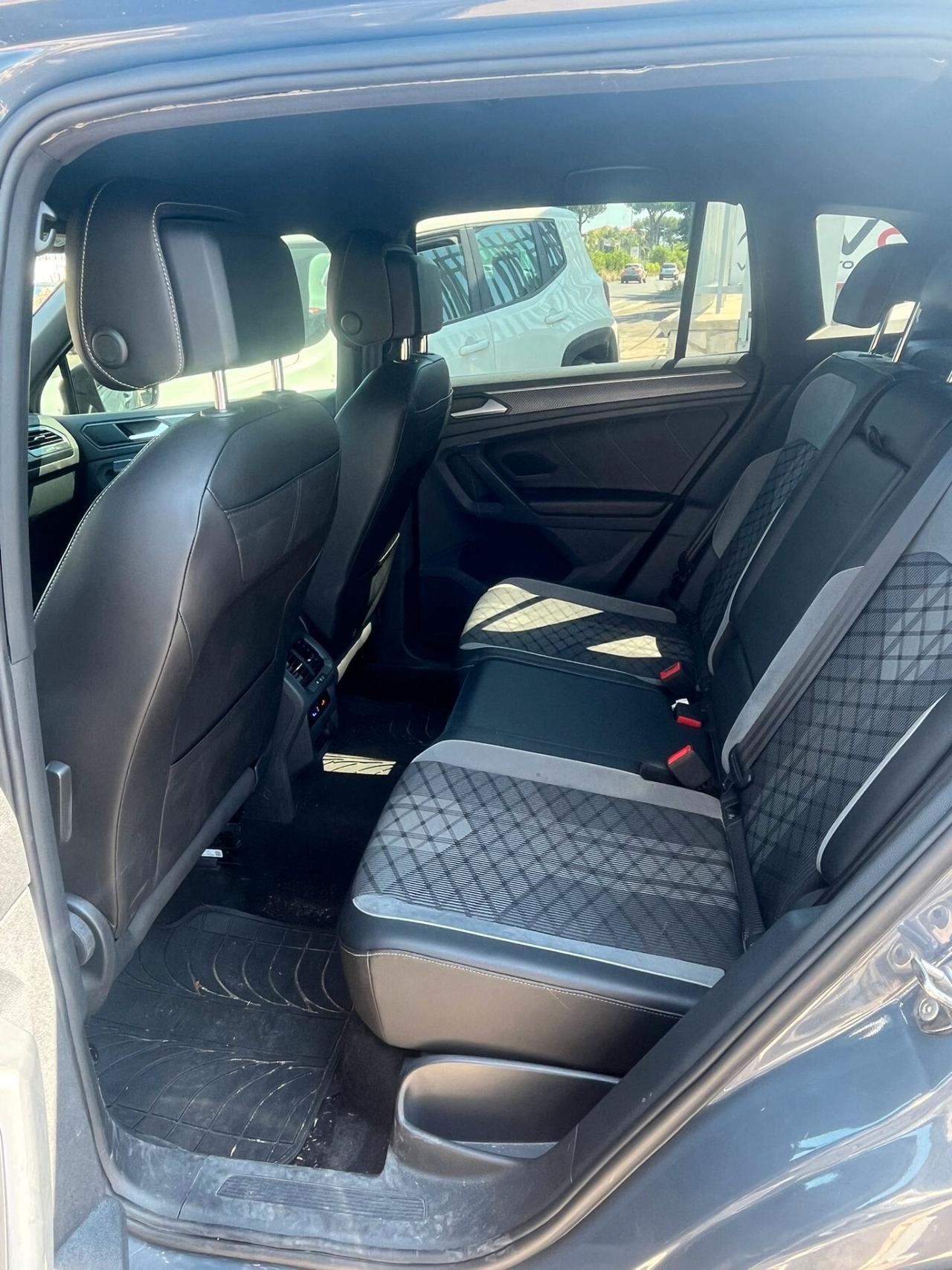 Volkswagen Tiguan 1.5 TSI 150 CV R-Line