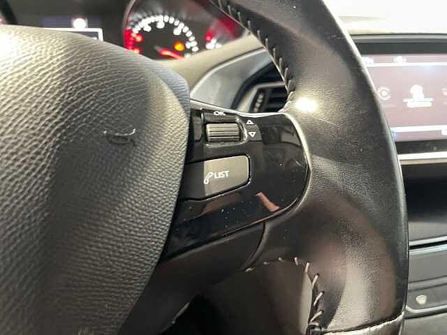 Peugeot 308 1.6BlueHDi 120CV Allure - NEOPATENTATI