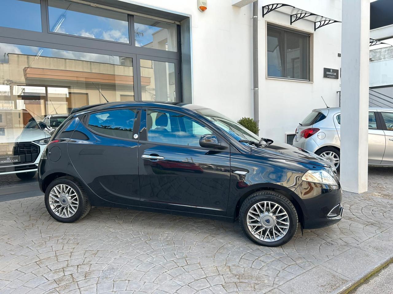 Lancia Ypsilon 1.2 51Kw ECOCHIC GPL GOLD-12/2013