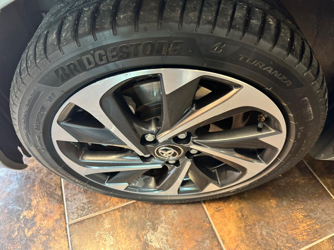 Toyota Auris Touring Sports 1.8 Hybrid Active