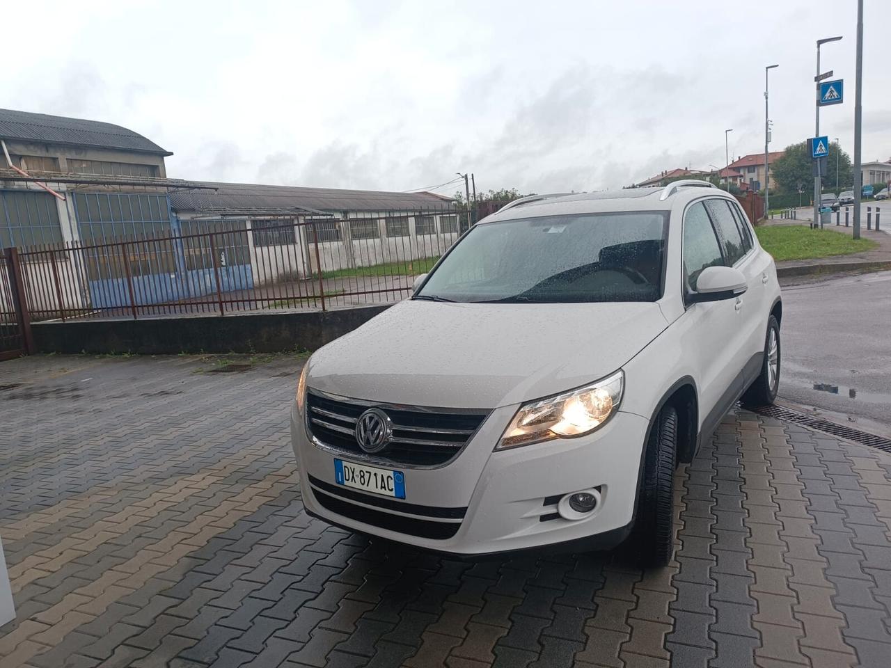 Volkswagen Tiguan 2.0 16V TDI DPF Sport & Style (18°)