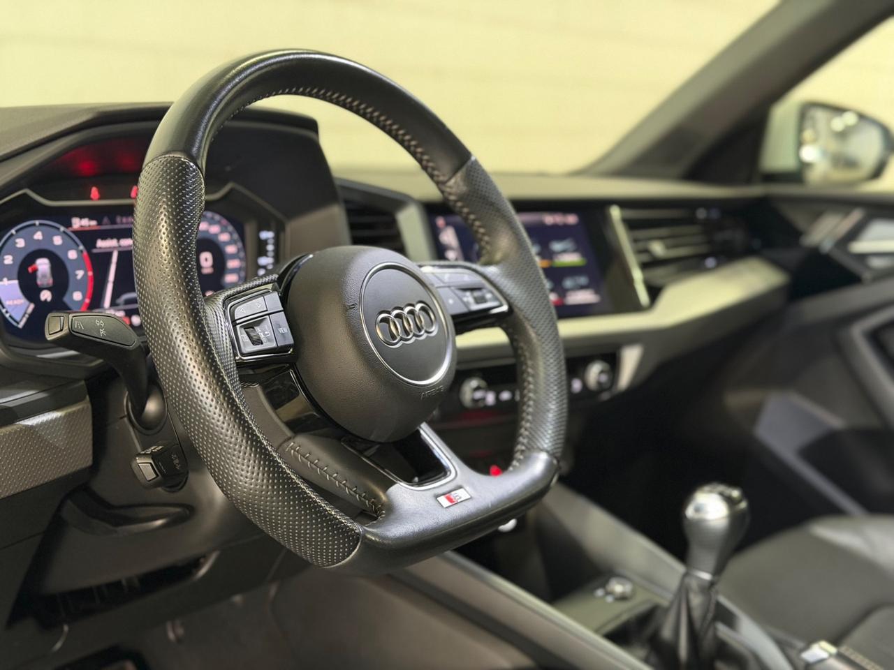 Audi A1 SPB 25 TFSI Identity Black s-line