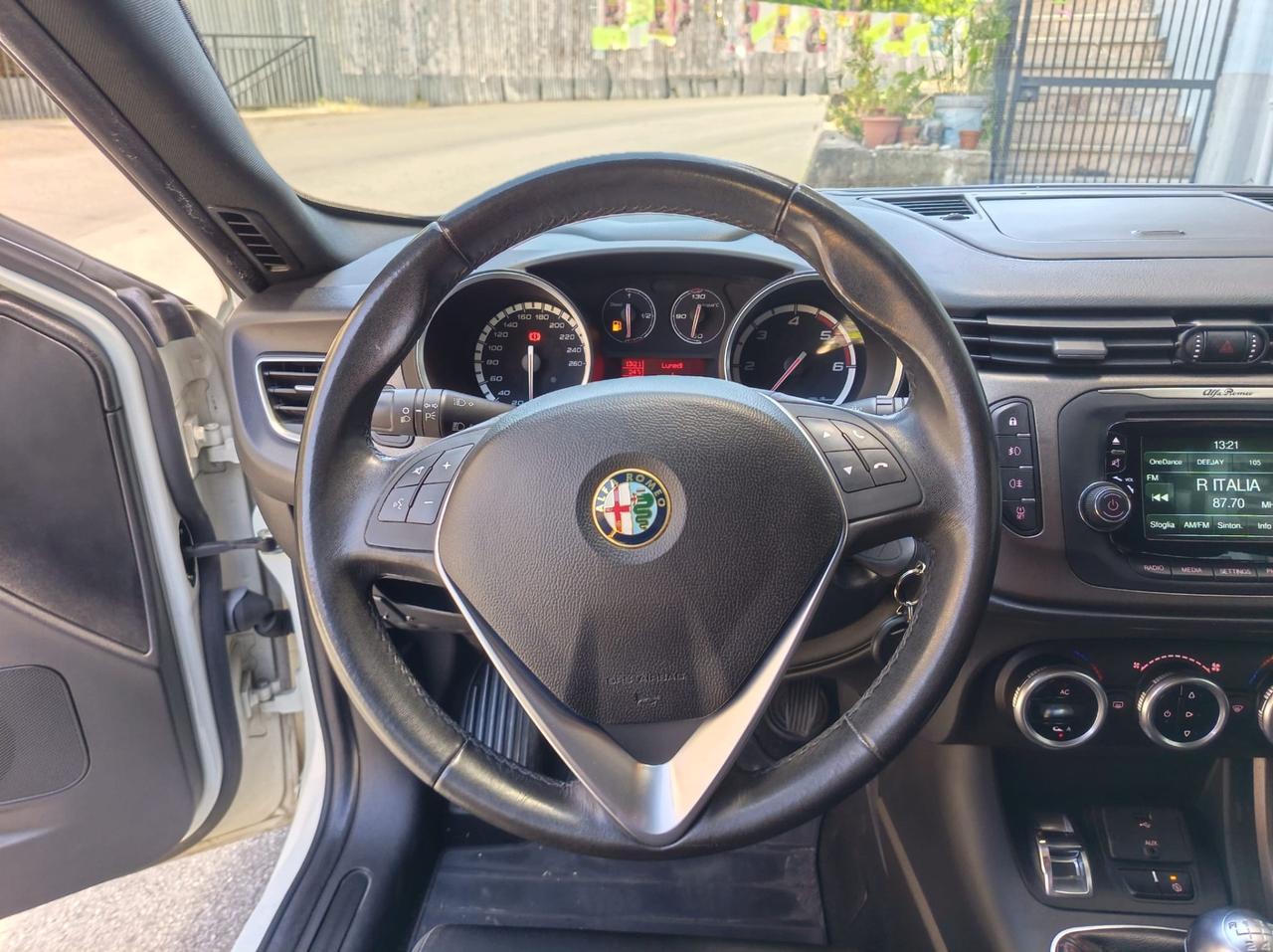 Alfa Romeo Giulietta 1.6 JTDm-2 105 CV Distinctive