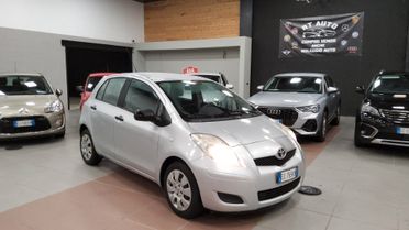 Toyota Yaris 1.0 5 porte Sol