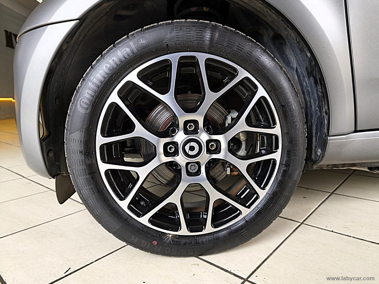 SMART fortwo EQ BRABUS Style 39.000KM