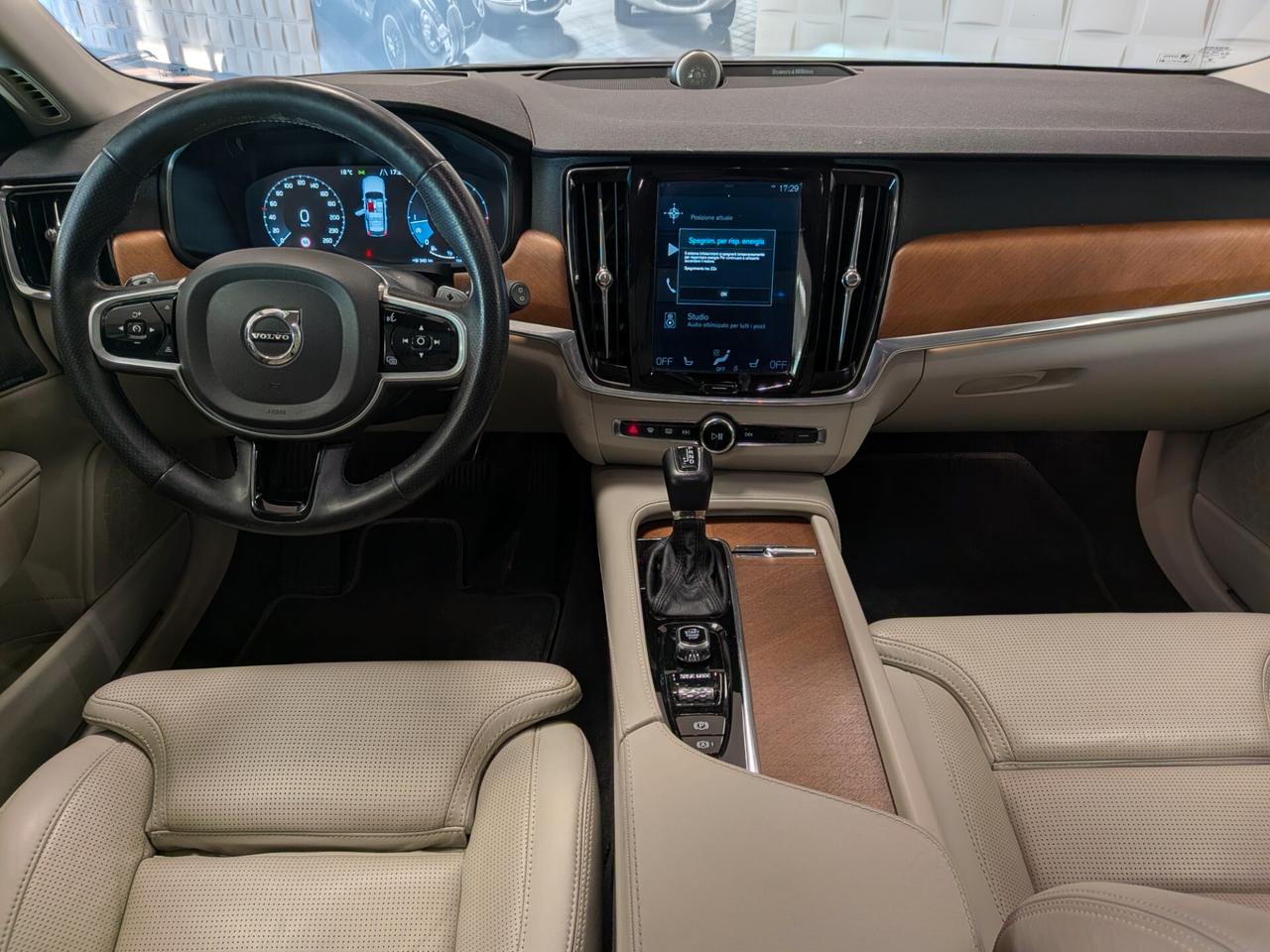 VOLVO V90 D4 AWD INSCRIPTION