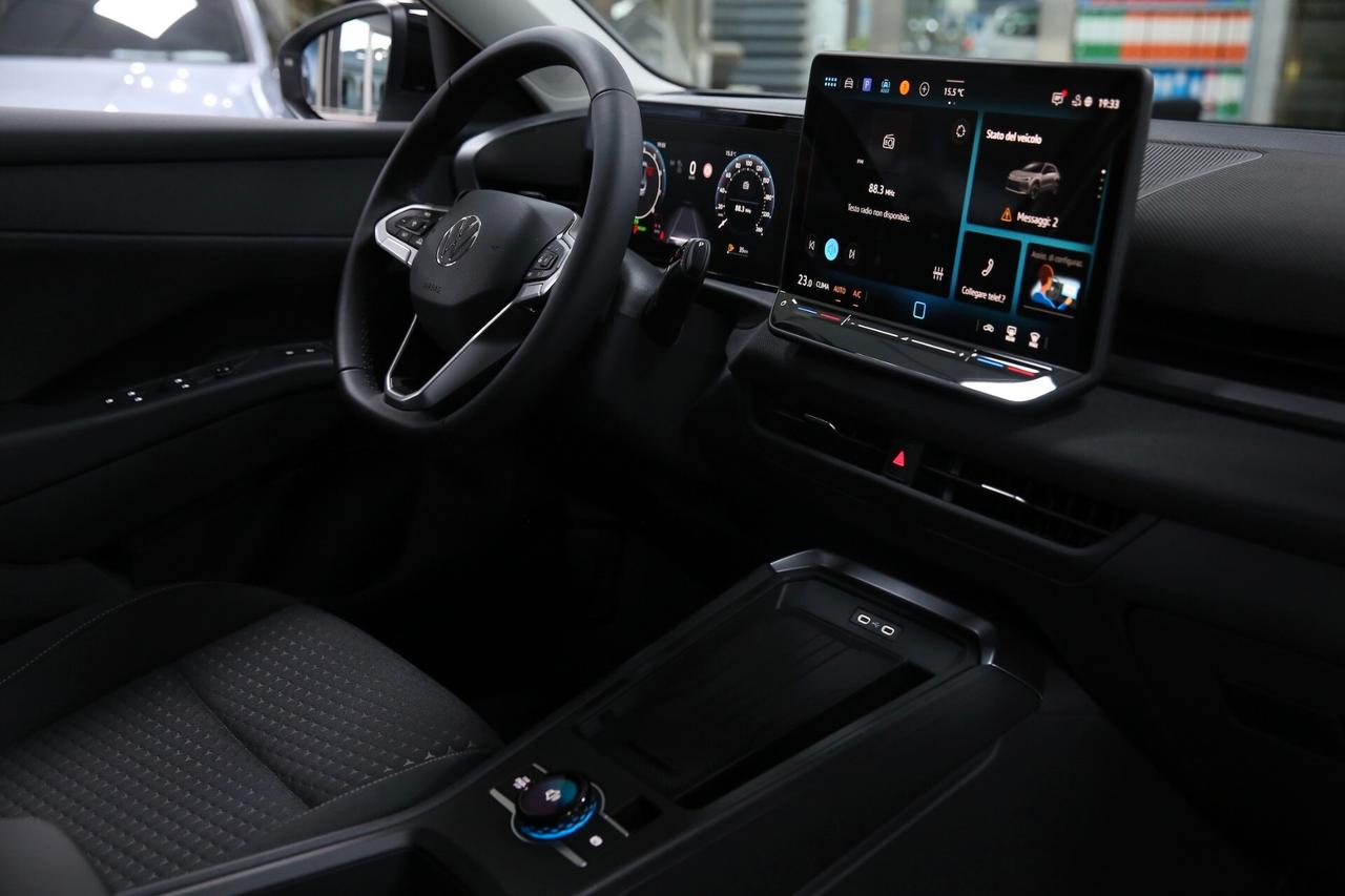 Volkswagen T-Roc 1.5 eTSI Life 115cv DSG_NUOVA 2026 KM0