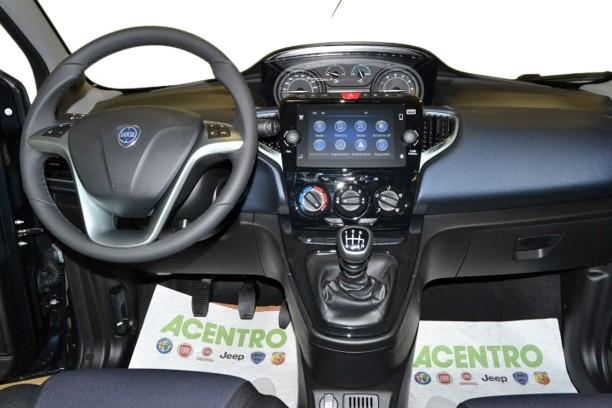 LANCIA Ypsilon MY24 1.0 FireFly 70cv Start&Stop Hybrid PLATINO