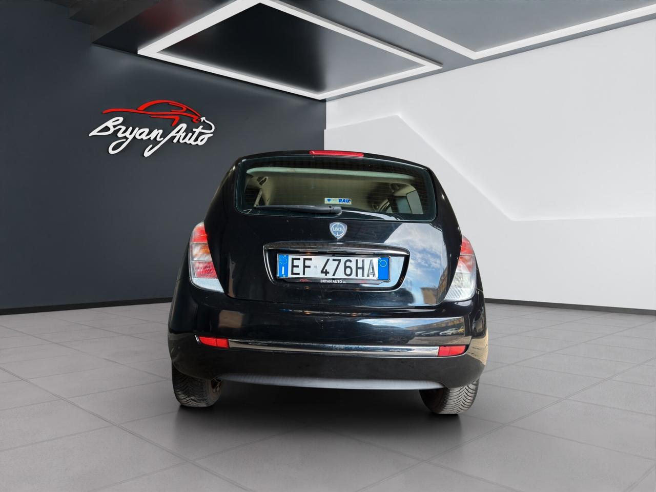 Lancia Ypsilon 1.2 69CV DIVA