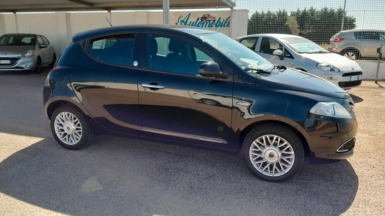 Lancia Ypsilon 1.2 69 CV 5 porte GPL Ecochic Elefantino