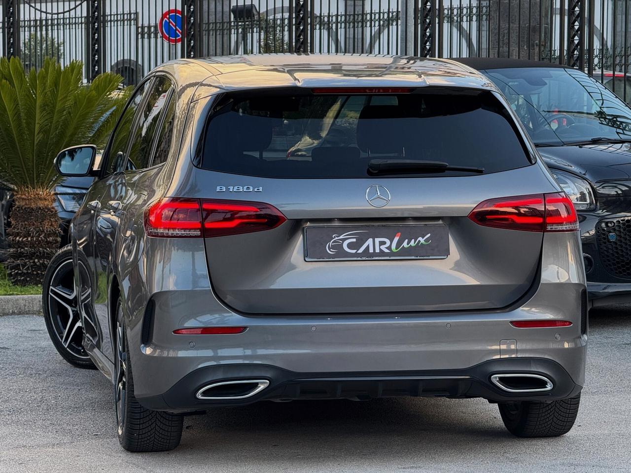 Mercedes-Benz B 180 d Premium AMG PACK LUCI