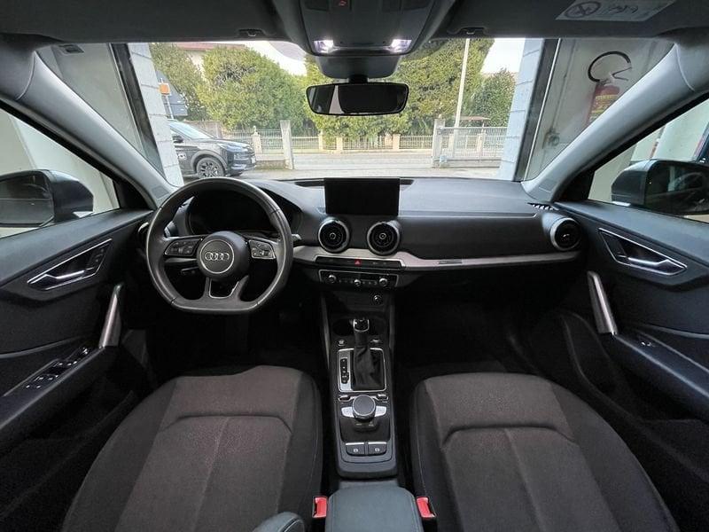 Audi Q2 Q2 35 TFSI S tronic Identity Black