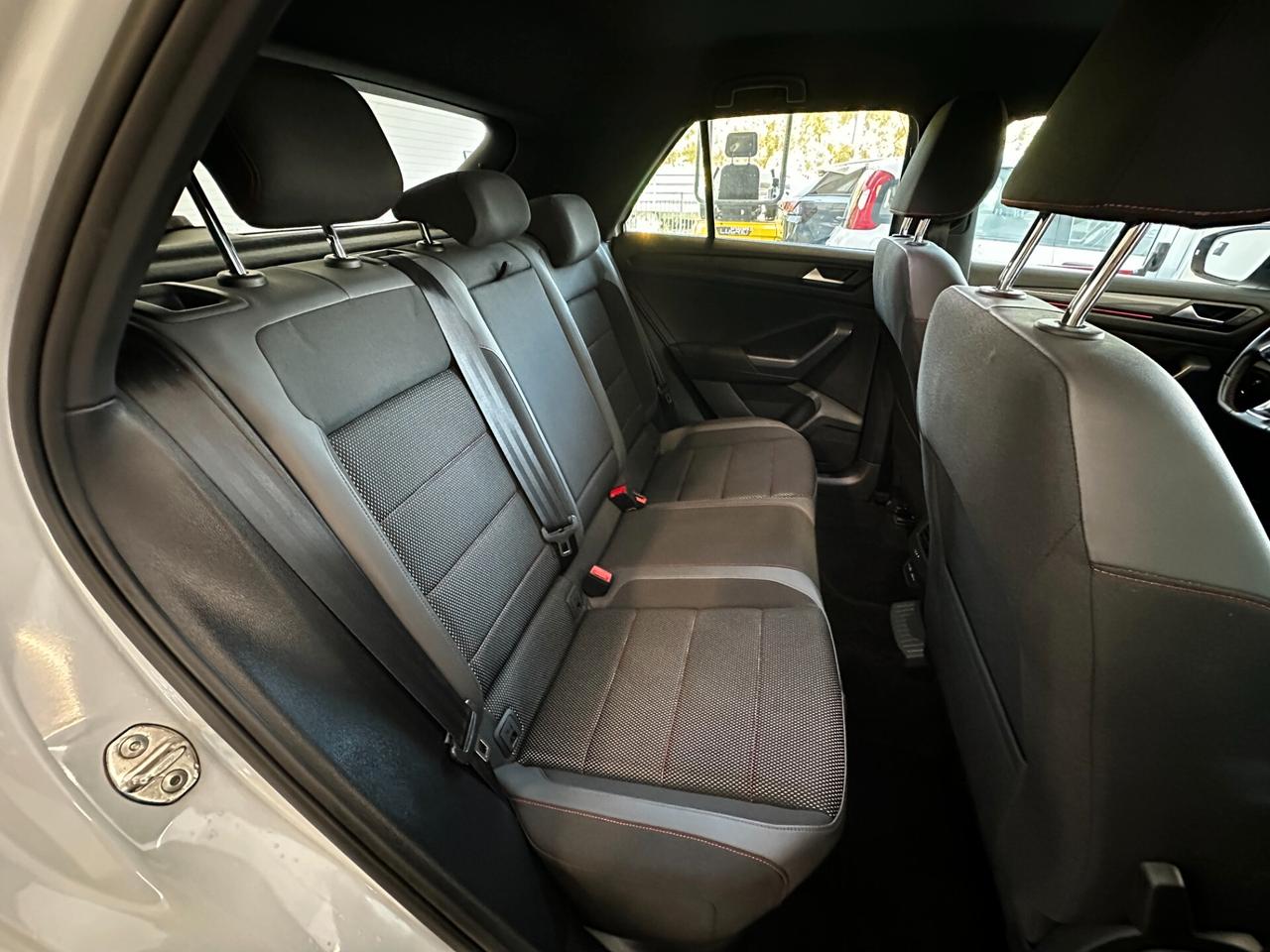 Volkswagen T-Roc 1.5 TSI R-Line DSG