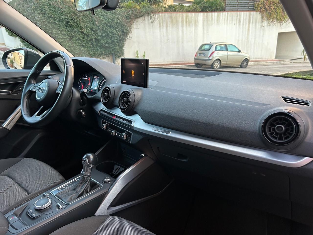 Audi Q2 1.6 TDI sport tagliandi ufficiali