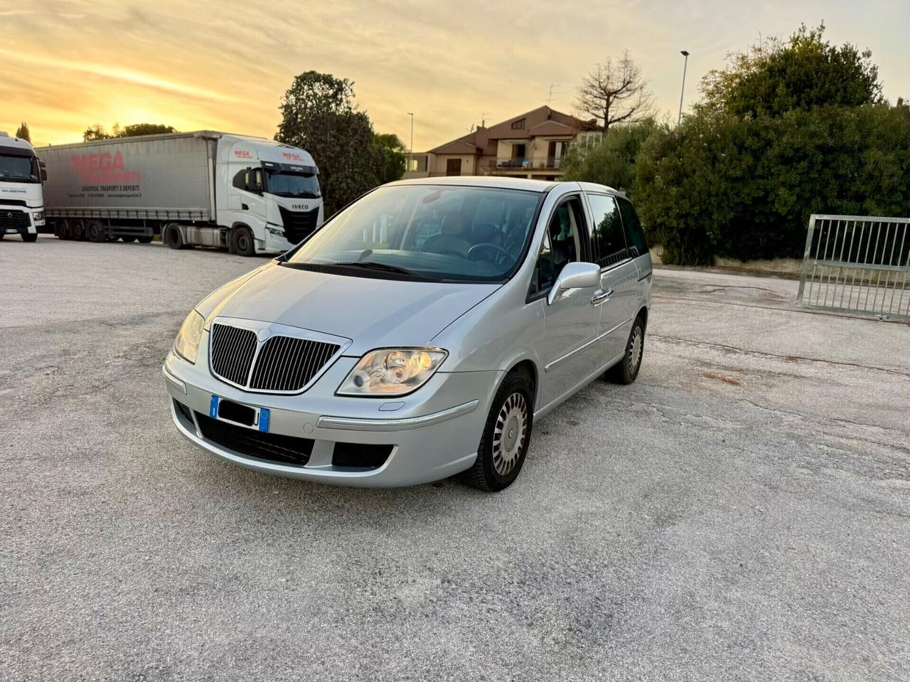 Lancia Phedra 7 posti Diesel 2.2 JTD Emblema Plus