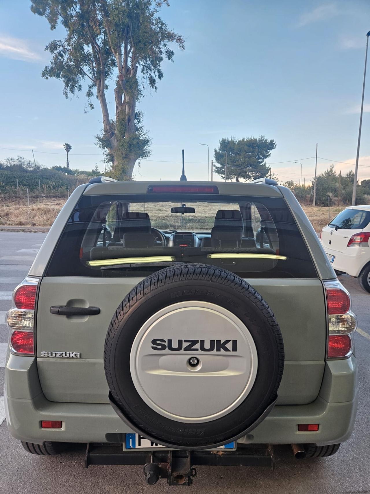 SUZUKI Grand Vitara 3porte 1.9TD 4x4 95kw 130cv