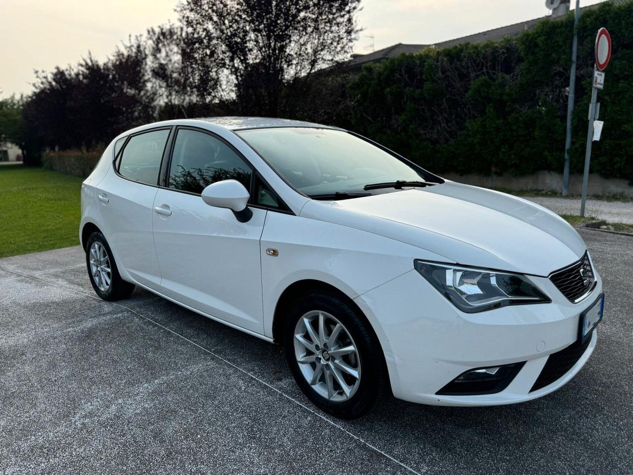 Seat Ibiza 1.4 TDI 75 CV CR 5p. Business High GRANDINATA
