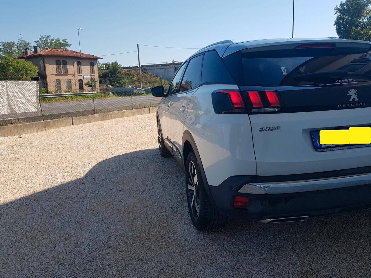 Peugeot 3008 BlueHDi 120 S&S EAT6 Allure
