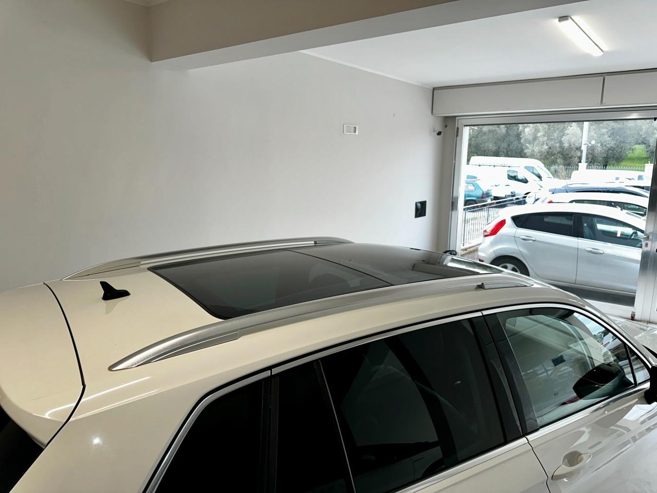 Volkswagen Tiguan 2.0 TDI SCR DSG 4MOTION Executive BMT