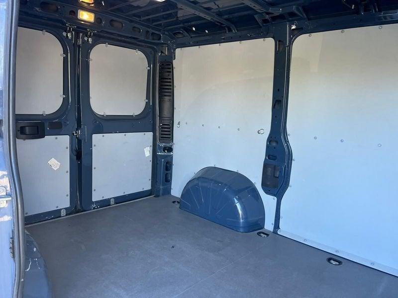 Peugeot Boxer Boxer 330 2.2 BlueHDi 120 S&S PM-TN Furgone