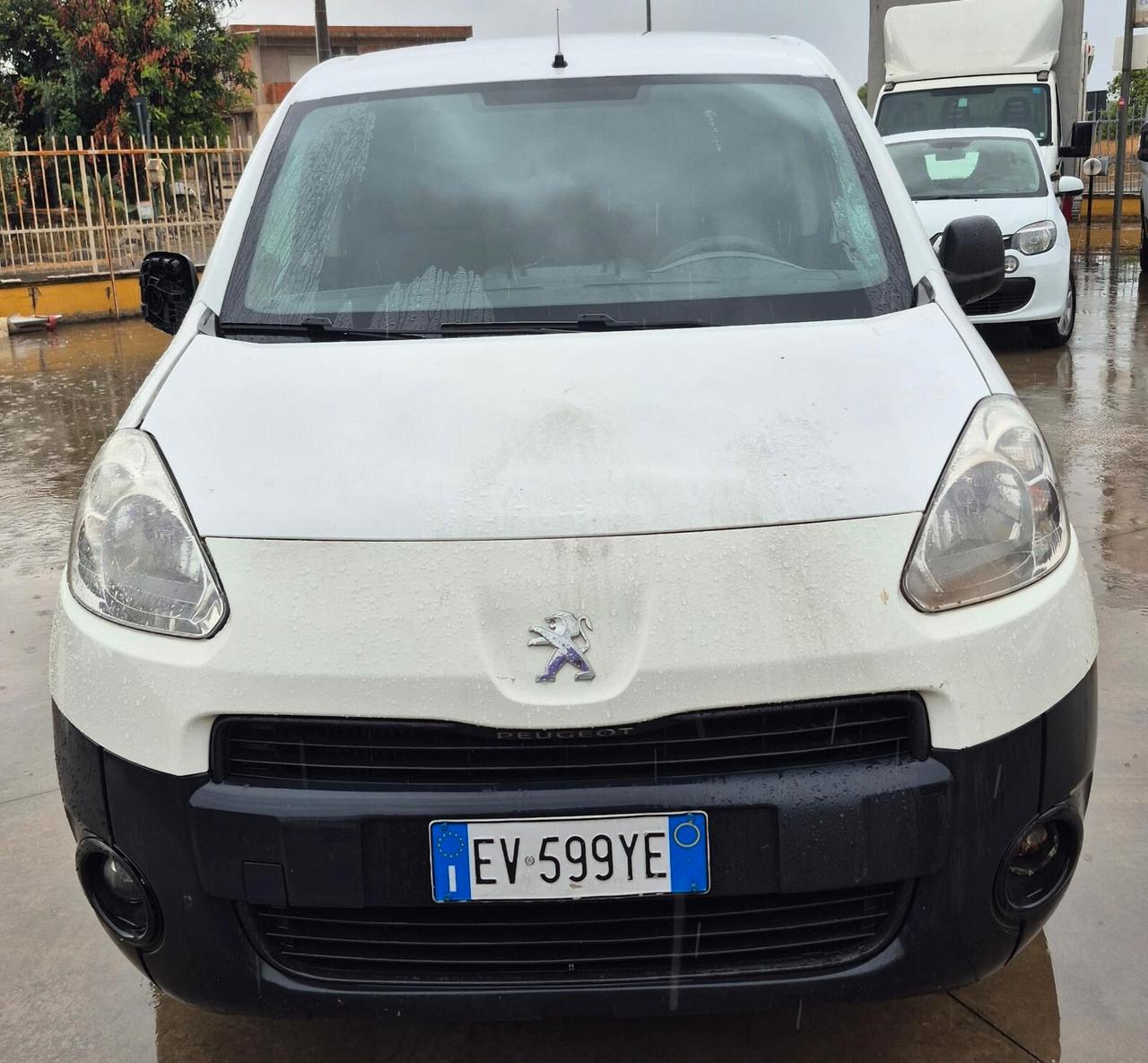 Peugeot partner 3 posti