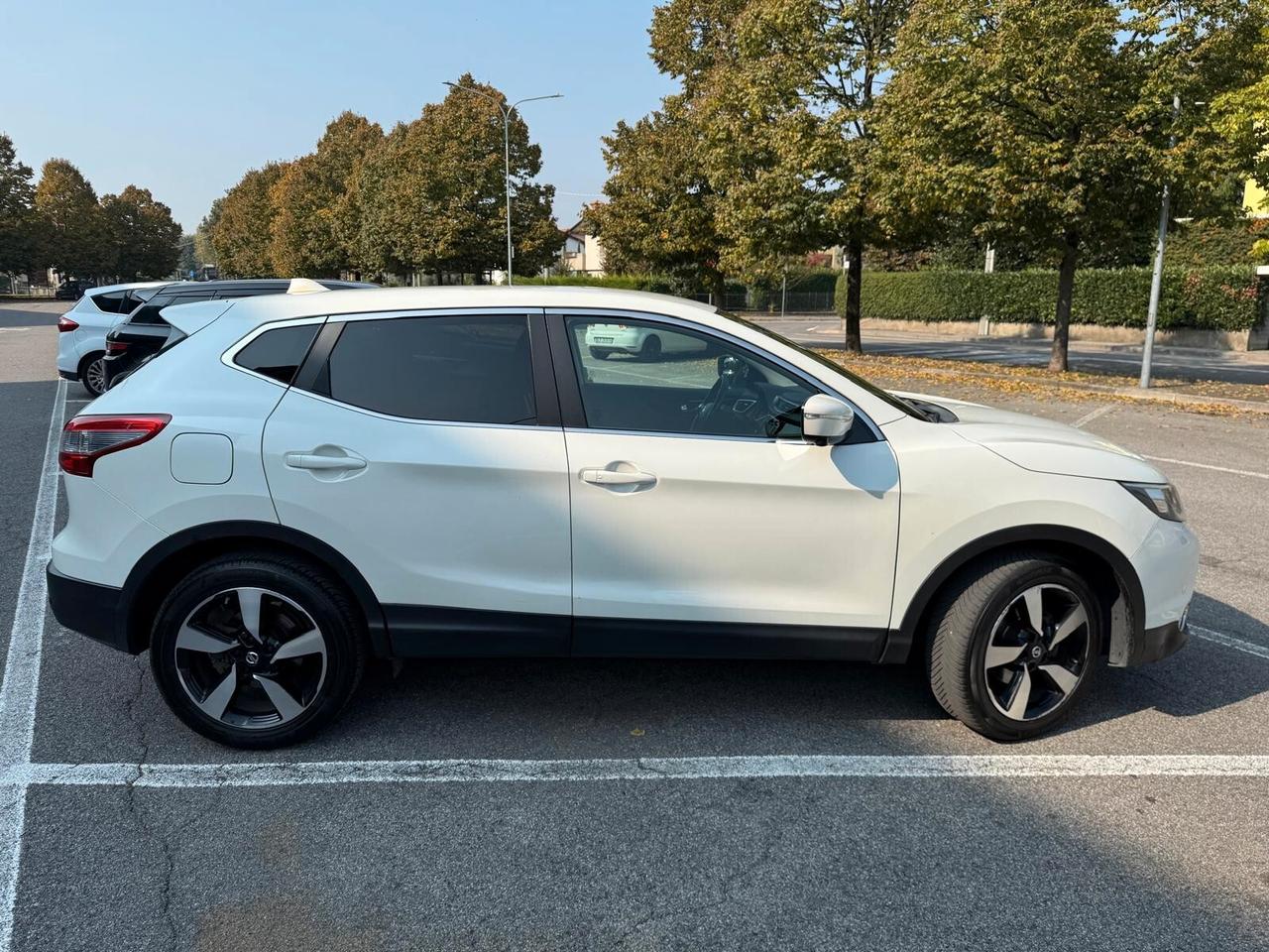 Nissan Qashqai 1.6 dCi DPF 360