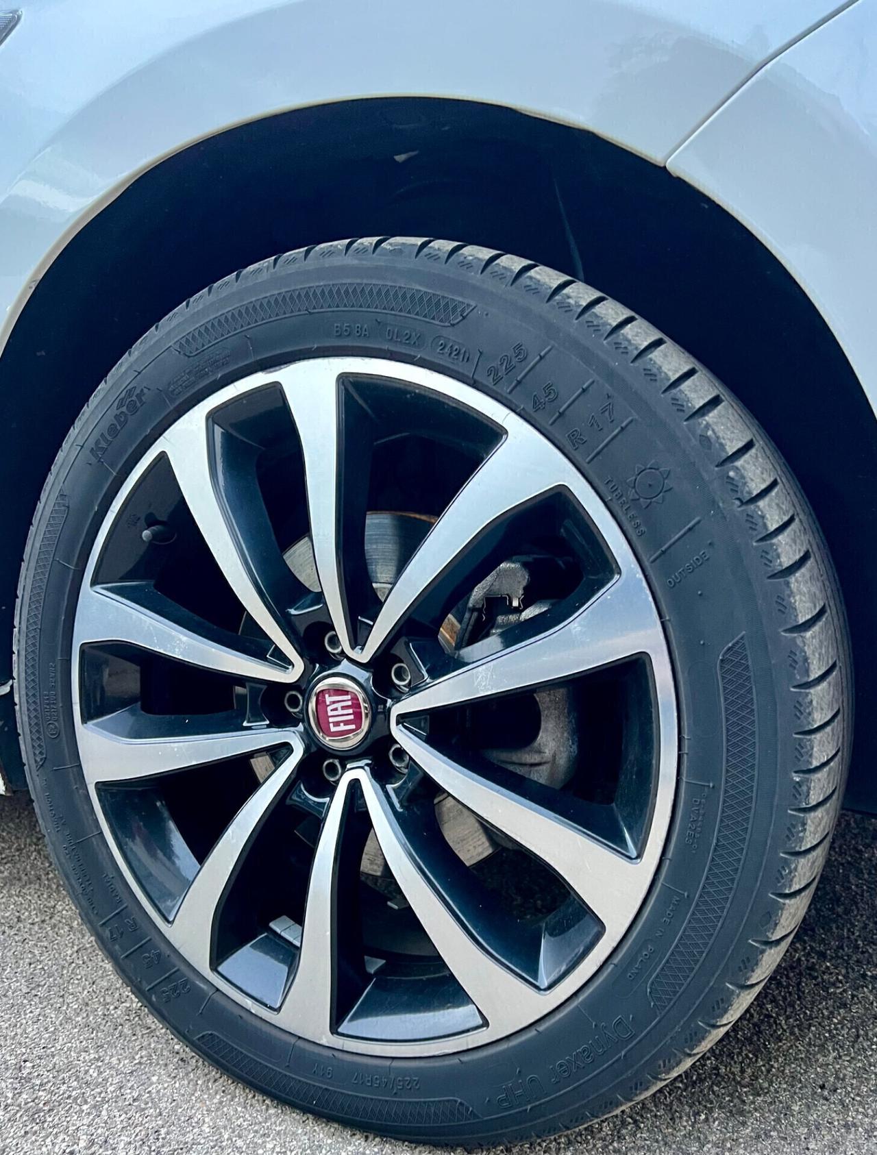 Fiat Tipo 1.6 Mjt ***5 PORTE*** S&S Lounge,Retrocamera,Cerchi diamantati,LED,Navigatore,Climatronic,ecc.