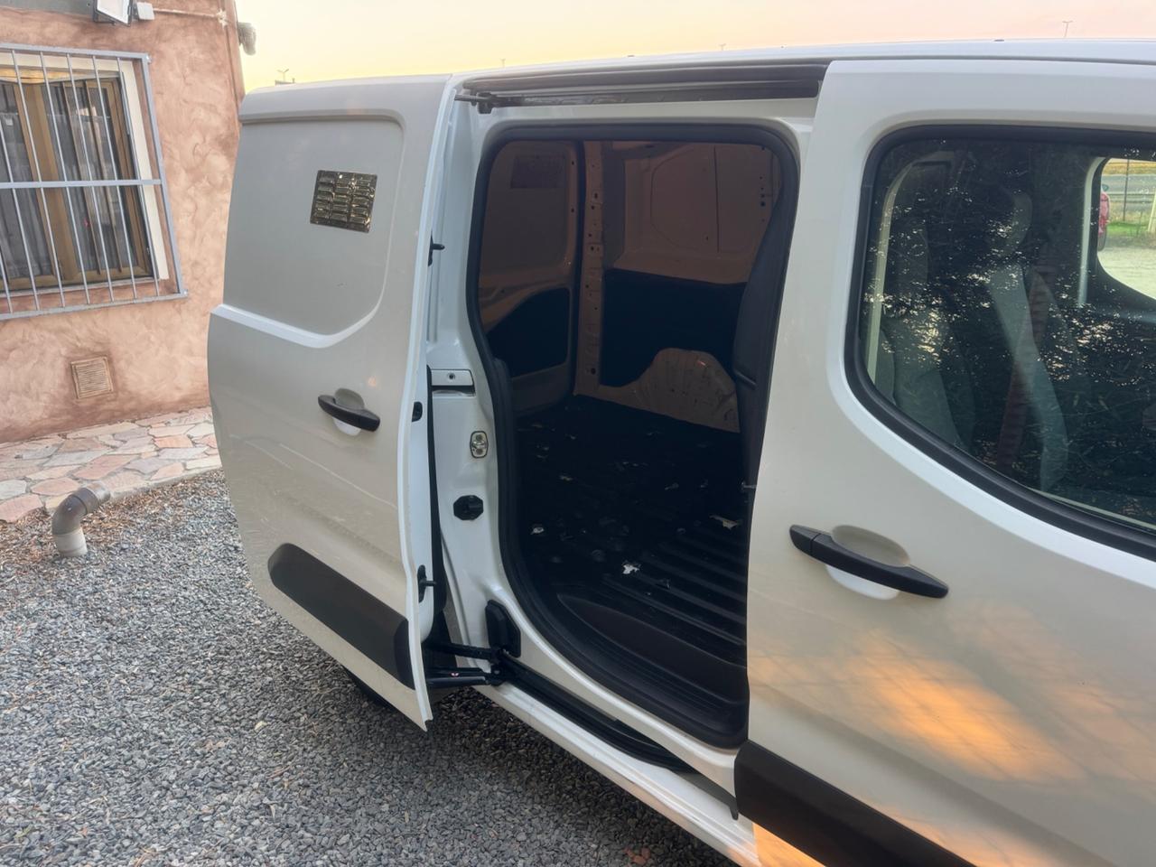 Opel Combo Cargo 1.6 Diesel 100CV S&S PC 650kg Edition