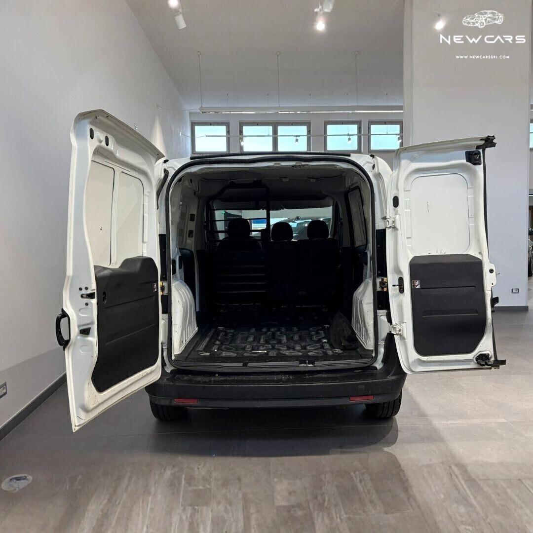 Fiat Doblo' Cargo Lounge 1.6 MJT 3 Posti