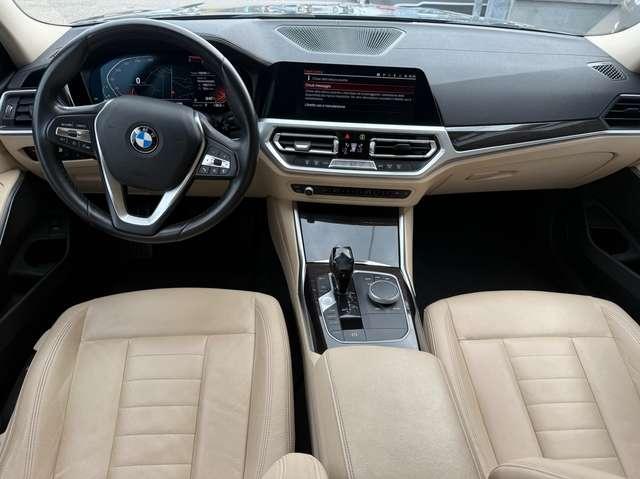BMW 320 320d Touring Luxury / KM CERTIFICATI