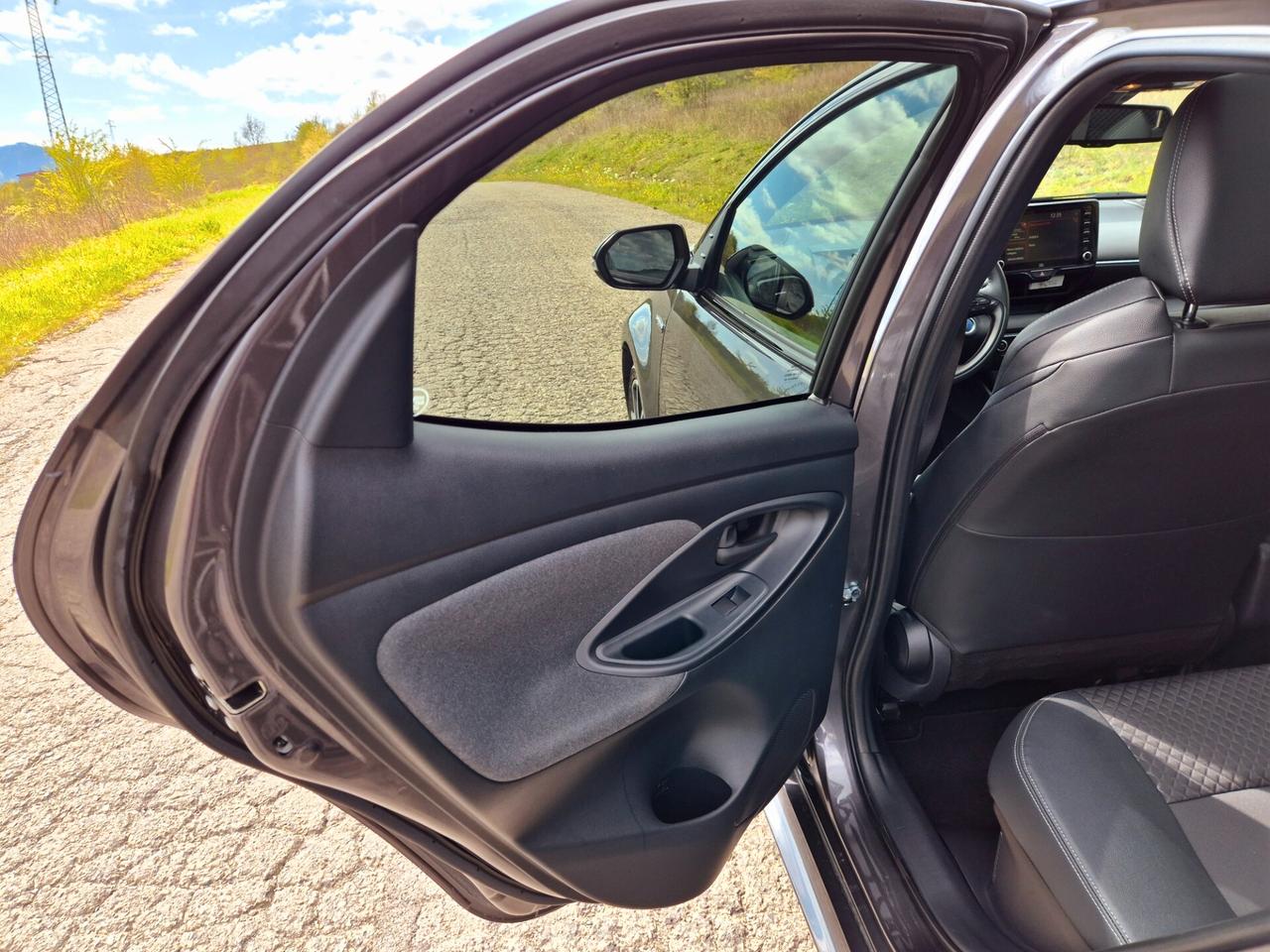 Toyota Yaris 1.5 Hybrid 5 porte Style