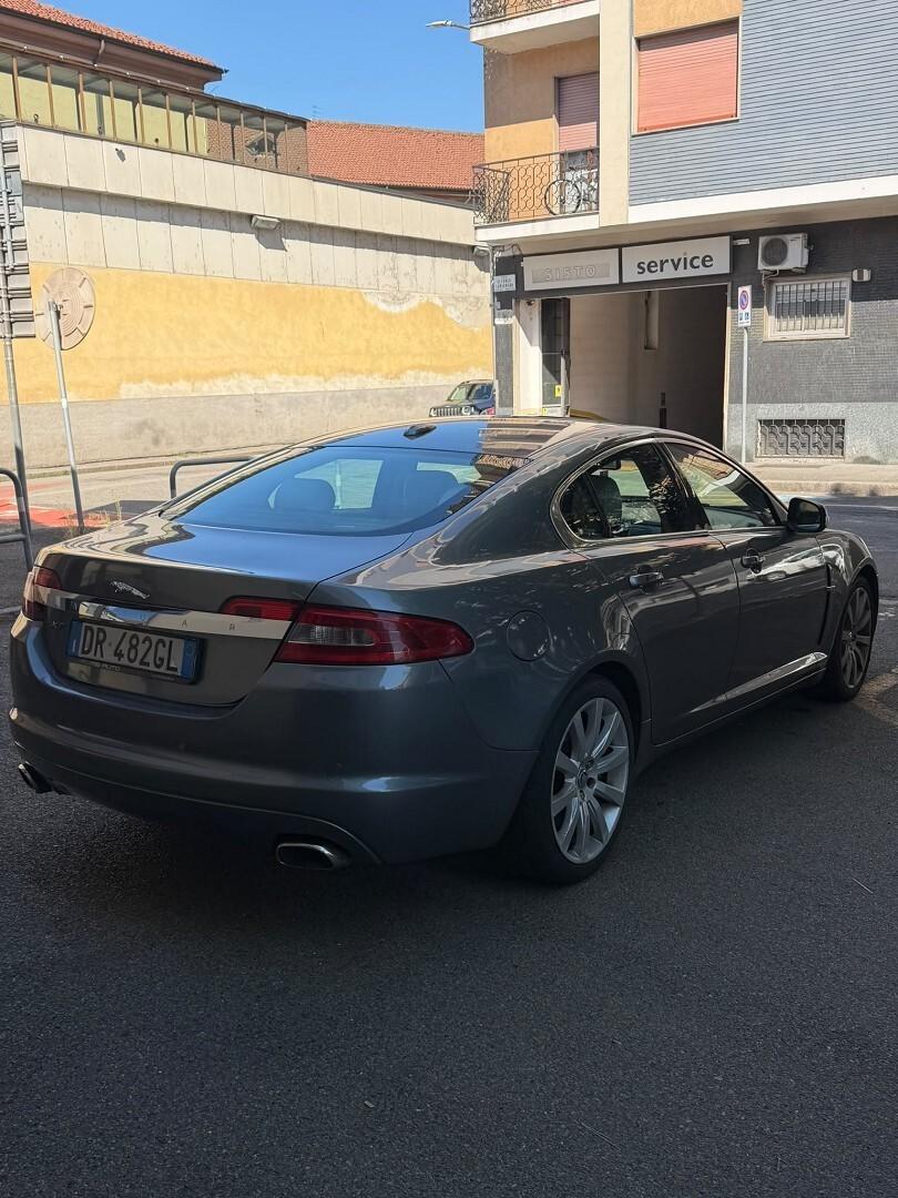 Jaguar XF 2.7 automatica