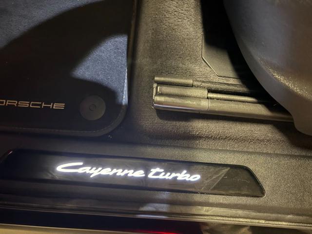 PORSCHE Cayenne Coupé 4.0 V8 Turbo E-Hybrid IVA ESPOSTA