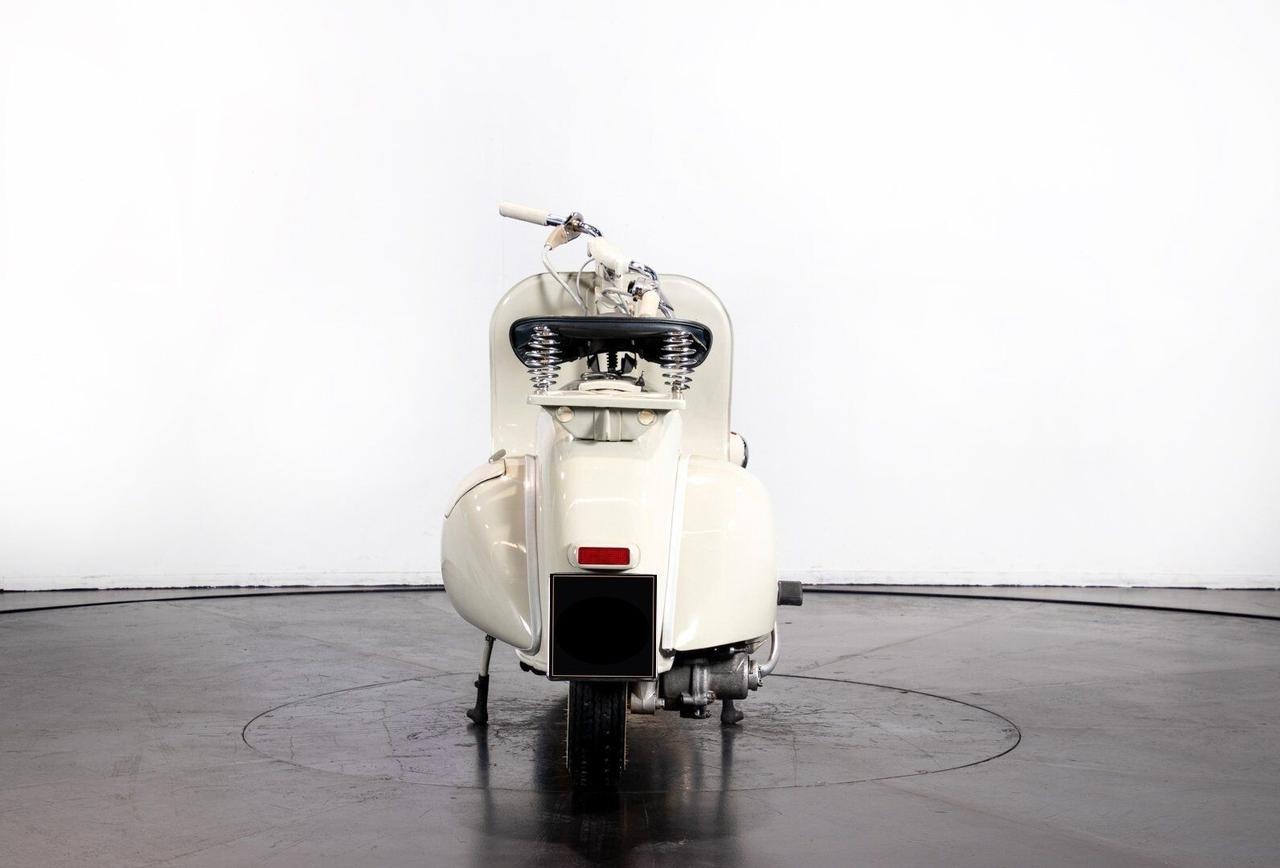 Piaggio Vespa FARO BASSO 125