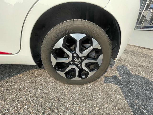TOYOTA Aygo Connect 1.0