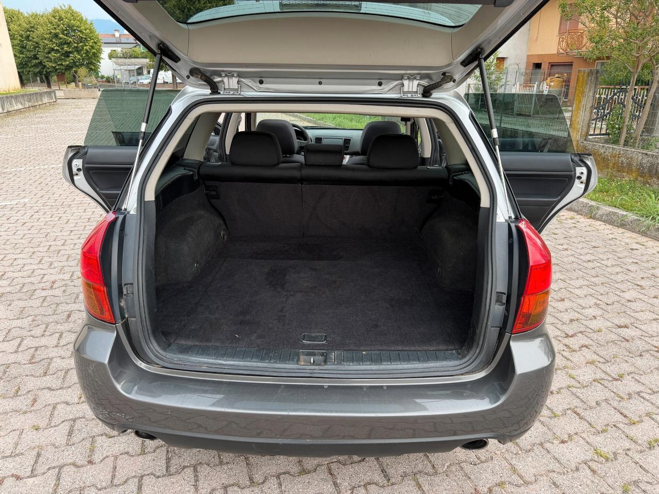 Subaru OUTBACK 2.5i GPL AWD Gancio Traino