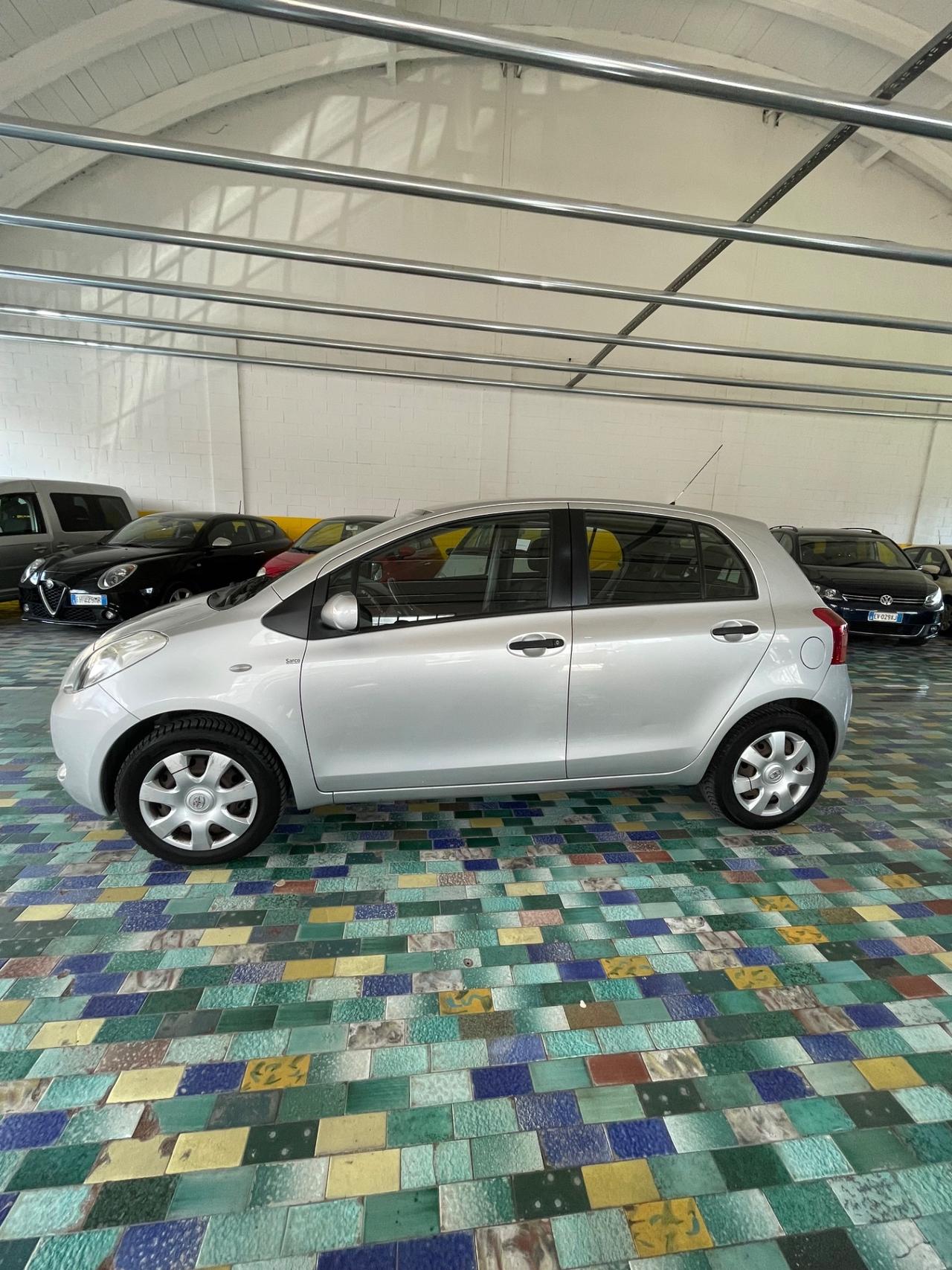 Toyota Yaris 1.0 5 porte TAGLIANDI CERTIFICATI