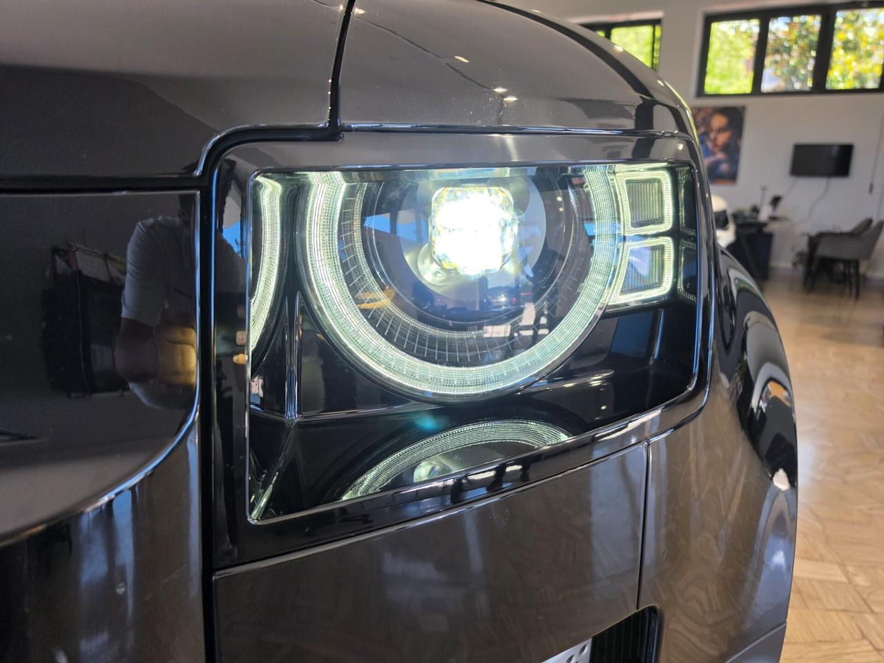 Land Rover Defender VII 110 3.0d i6 mhev SE awd 200cv