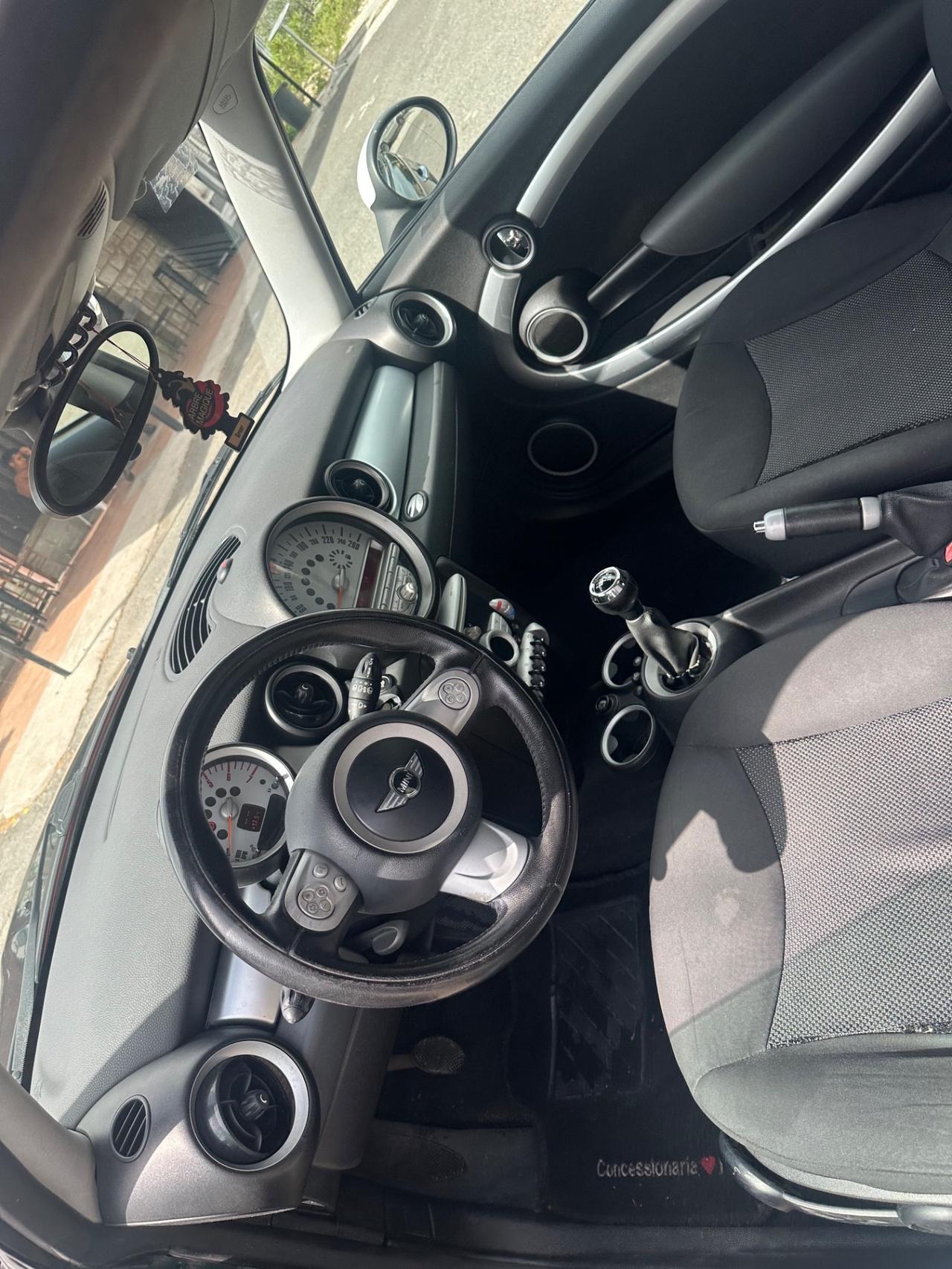 Mini 1.6 16V Cooper D