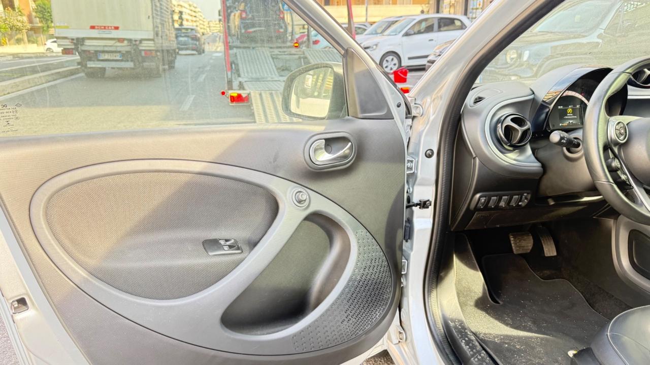 Smart ForFour 90 0.9 Turbo Prime NAVI PANORAMA PDC SEDILI RISCALDATI CERCHI 15