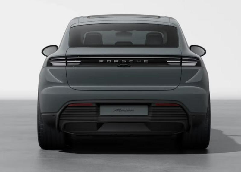Porsche Macan EV Macan 4 BEV 408 cv - IVA Esposta