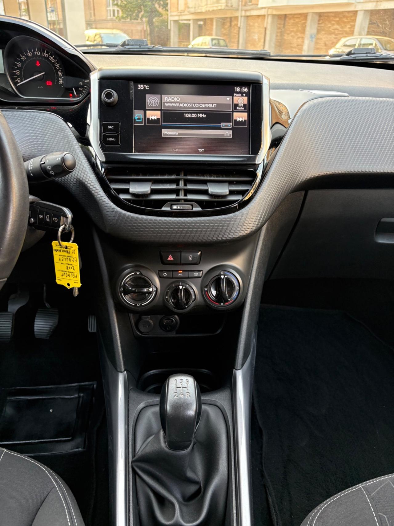 Peugeot 2008 1.2 benz 82cv 70000km 1 proprietario