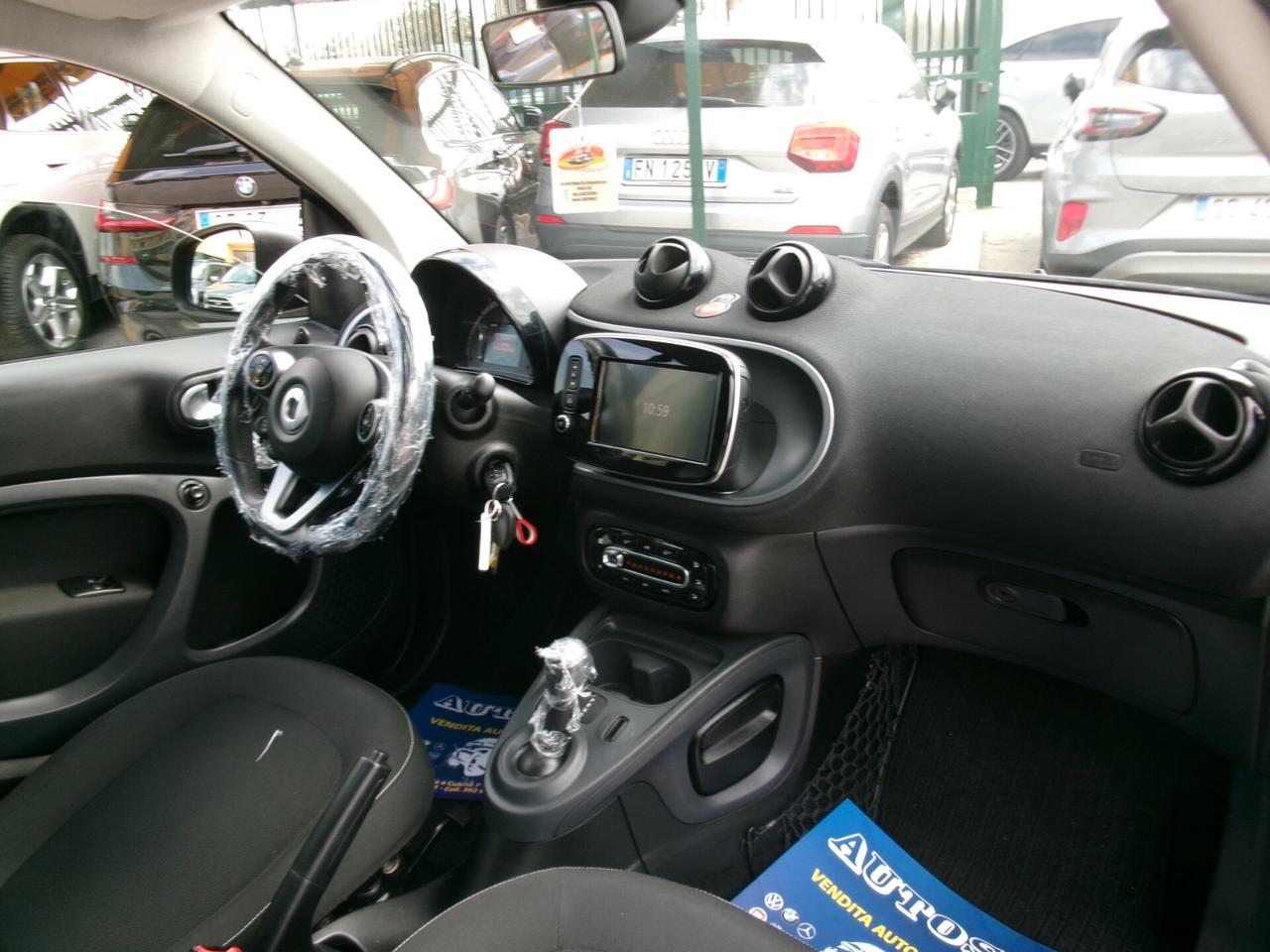 Smart ForTwo 0.9 TURBO 90CV MY 18 TWINAMIC AUTOMATICA *NAVIGATORE*