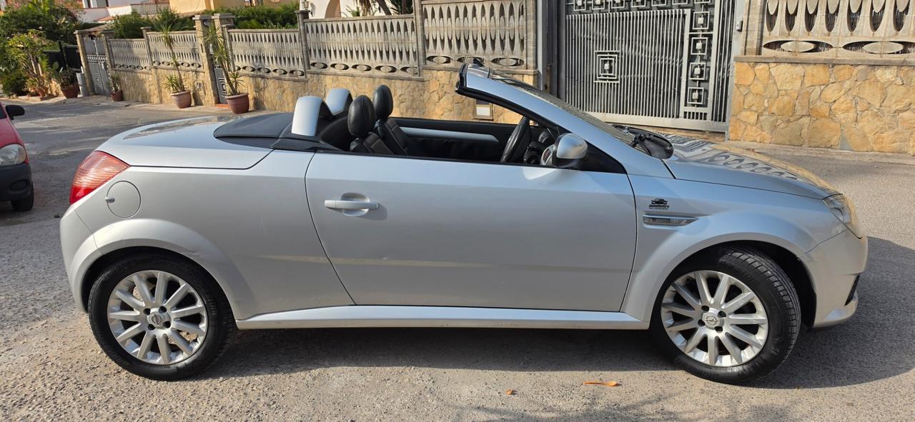 Opel Tigra TwinTop 1.4 16V Sport