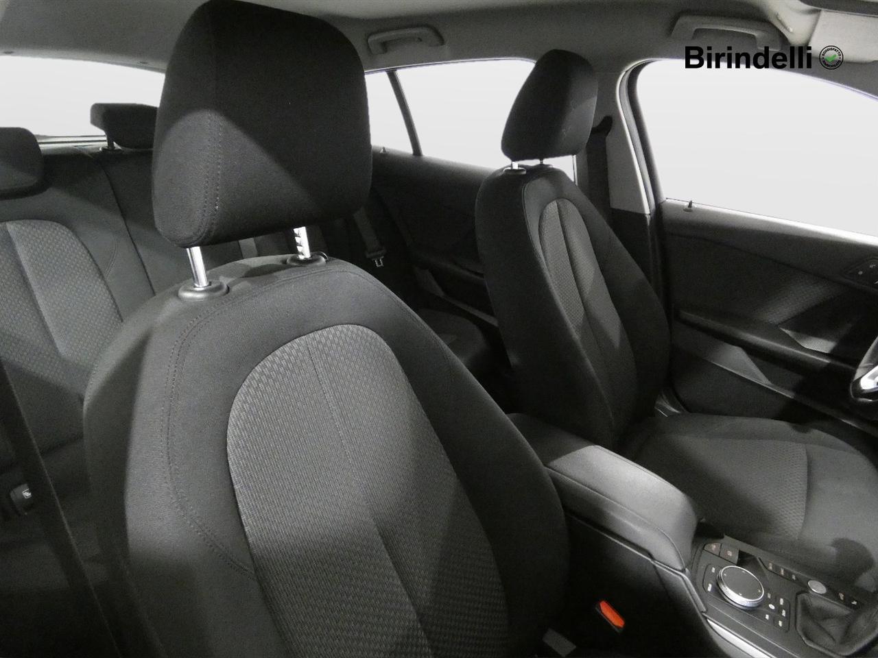 BMW Serie 1 (F40) - 116d 5p. Business Advantage