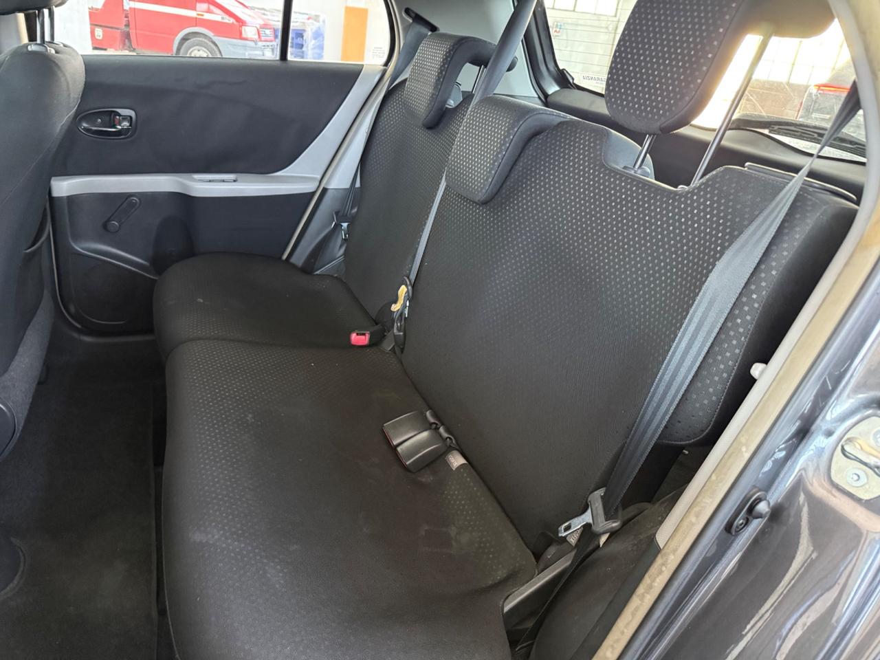 Toyota Yaris 1.3 5 porte NEOPATENTATI