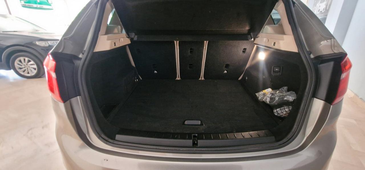 Bmw 2er Active Tourer 220xdrive Luxury 190 cv