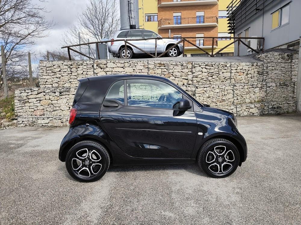 Smart ForTwo 90 0.9 Turbo twinamic Passion NAVI, LED, Sedili Riscalald.