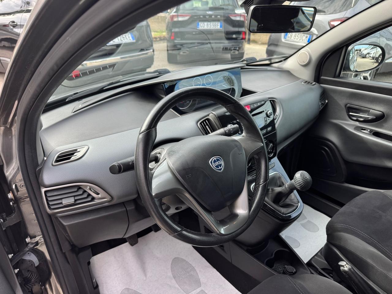 Lancia Ypsilon 1.3 MJT 16V 95 CV ECCELLENTI CONDIZIONI